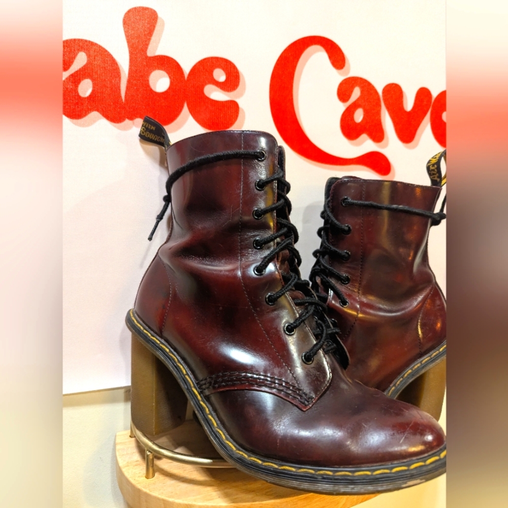 Rare High Heeled Dr. Martens 'Sadie' Burgundy Leather Lace & Zip Up Boots Size 6